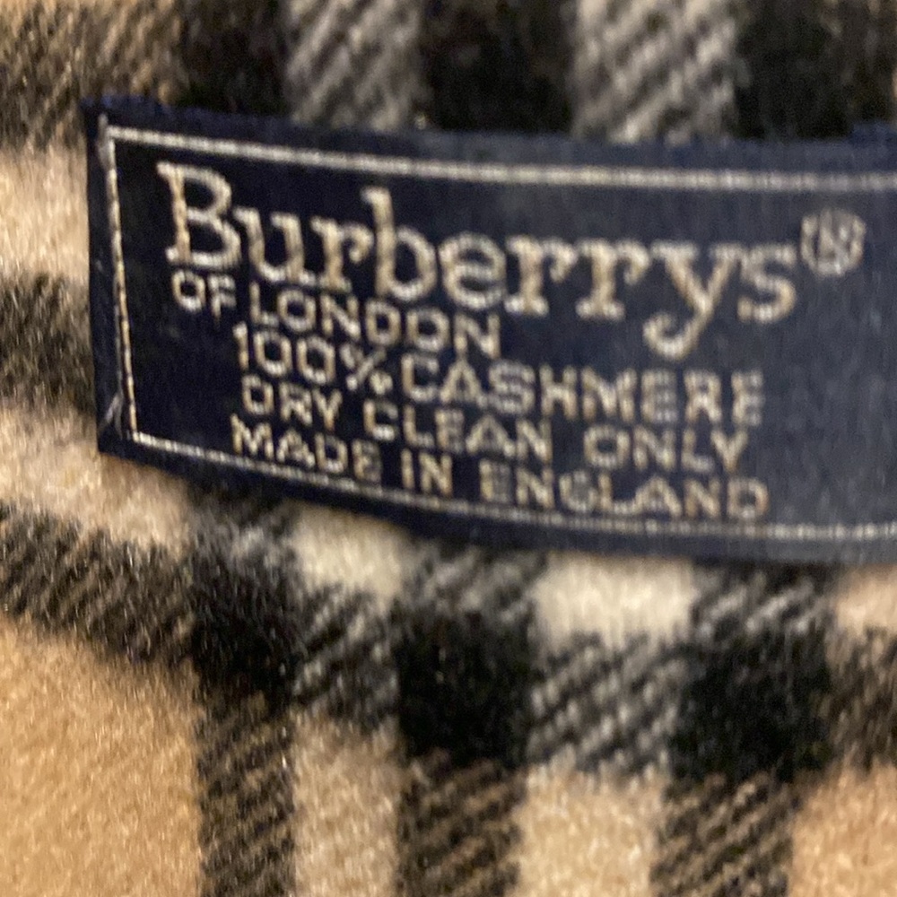 BURBERRYS Tan Plaid Scarf 100% Cashmere (EUC AUTHENTIC VINTAGE) - Picture 5 of 11